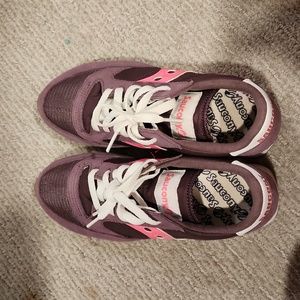 Saucony women's shoes